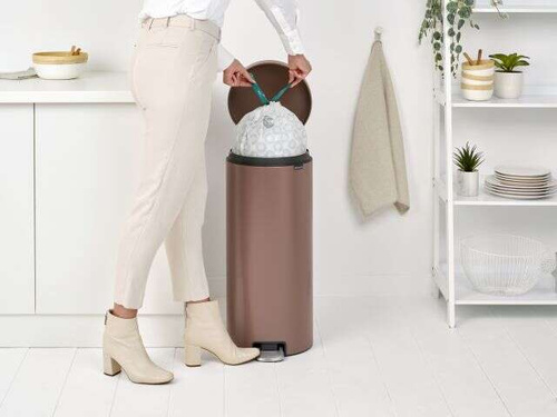 Kosz pedałowy NewIcon 30l Satin Taupe BRABANTIA