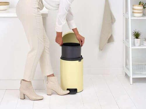 Kosz pedałowy NewIcon 12l Mellow Yellow BRABANTIA