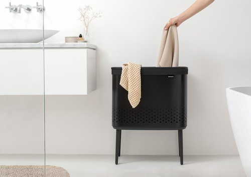 Kosz na bieliznę 60l BO Laundry Bin czarny matowy BRABANTIA